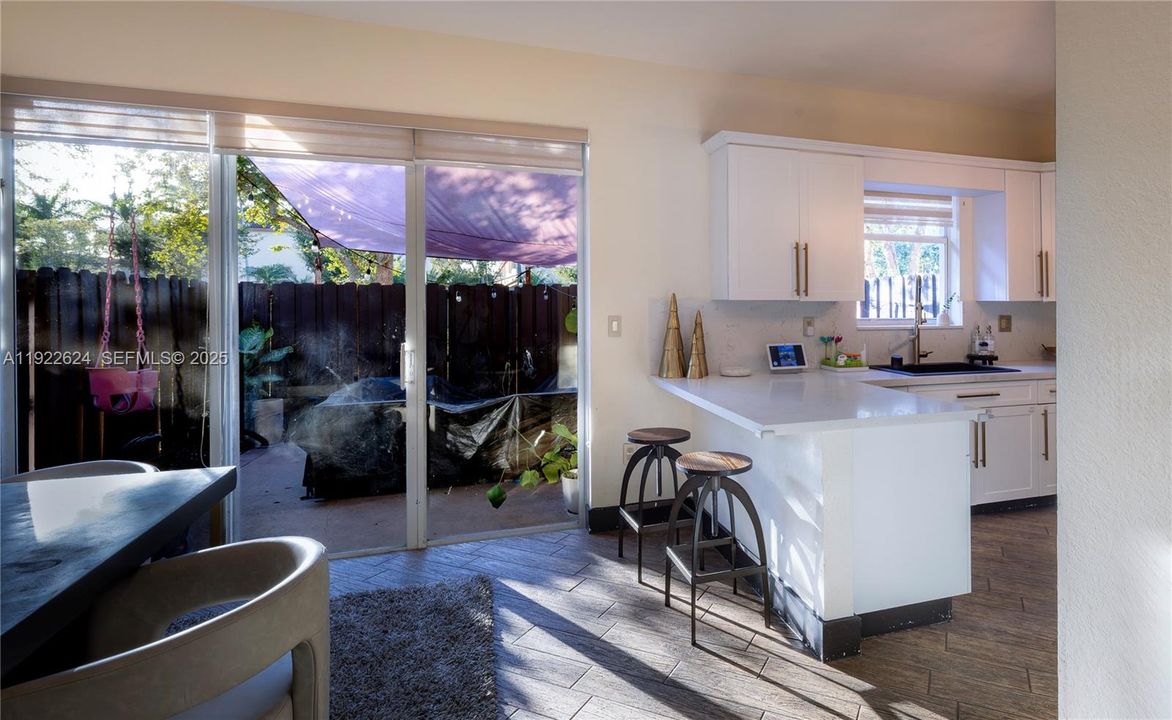 For Sale: $570,000 (3 beds, 2 baths, 1758 Square Feet)