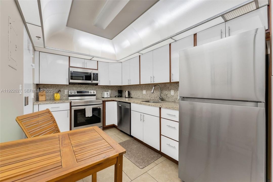 En Venta: $575,000 (2 camas, 2 baños, 1176 Pies cuadrados)