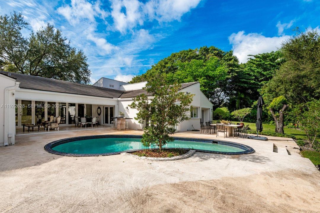 En Venta: $7,200,000 (5 camas, 5 baños, 4429 Pies cuadrados)