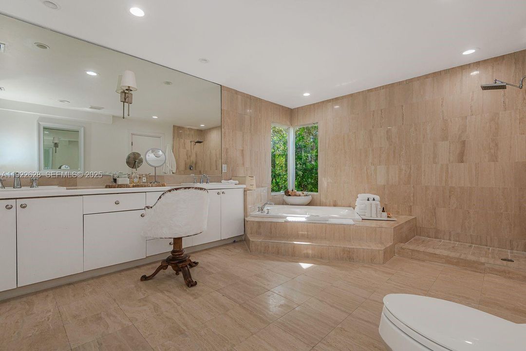 En Venta: $7,200,000 (5 camas, 5 baños, 4429 Pies cuadrados)