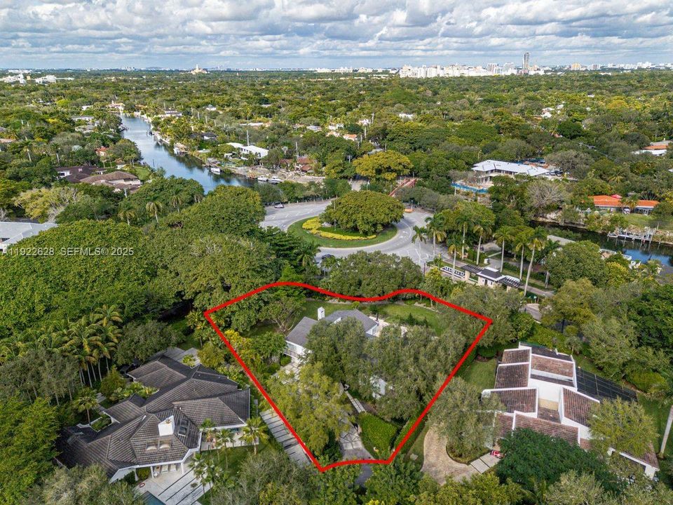 En Venta: $7,200,000 (5 camas, 5 baños, 4429 Pies cuadrados)