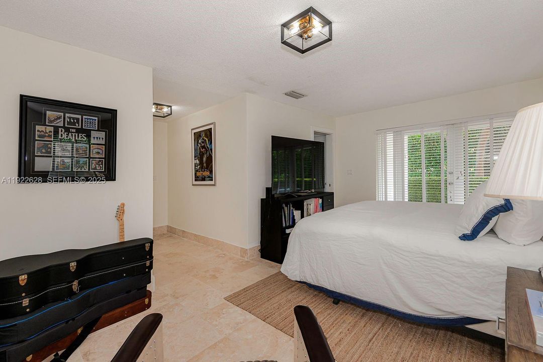 En Venta: $7,200,000 (5 camas, 5 baños, 4429 Pies cuadrados)