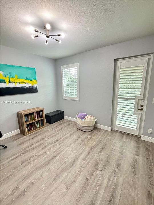 For Rent: $3,100 (3 beds, 3 baths, 1826 Square Feet)