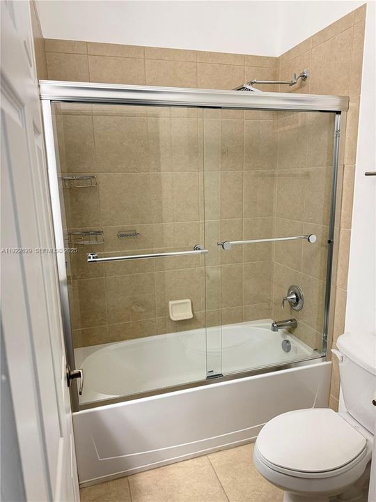 For Rent: $3,100 (3 beds, 3 baths, 1826 Square Feet)