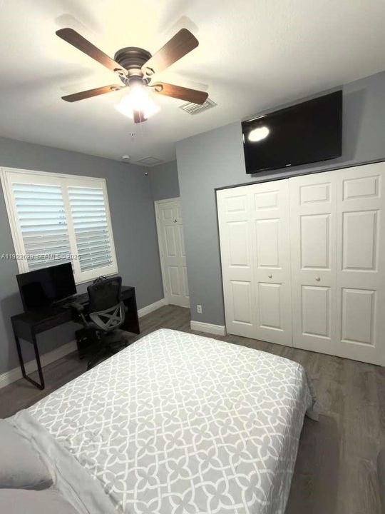 For Rent: $3,100 (3 beds, 3 baths, 1826 Square Feet)