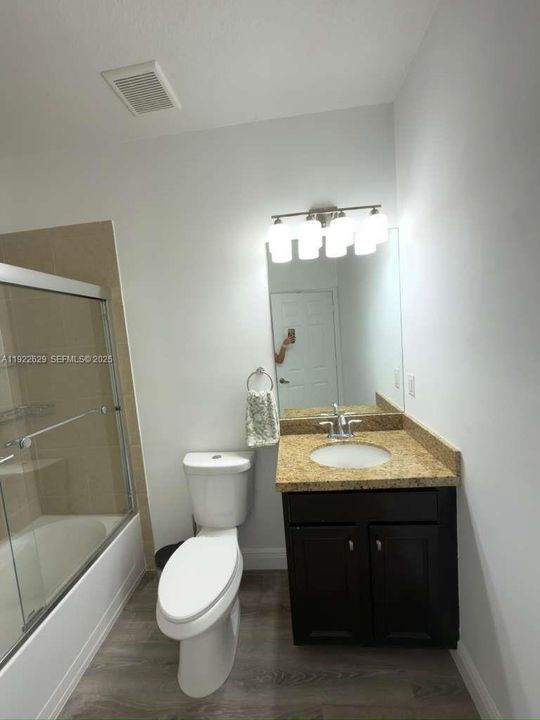 For Rent: $3,100 (3 beds, 3 baths, 1826 Square Feet)