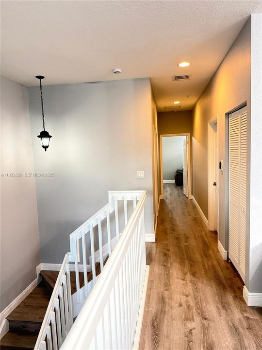 For Rent: $3,100 (3 beds, 3 baths, 1826 Square Feet)