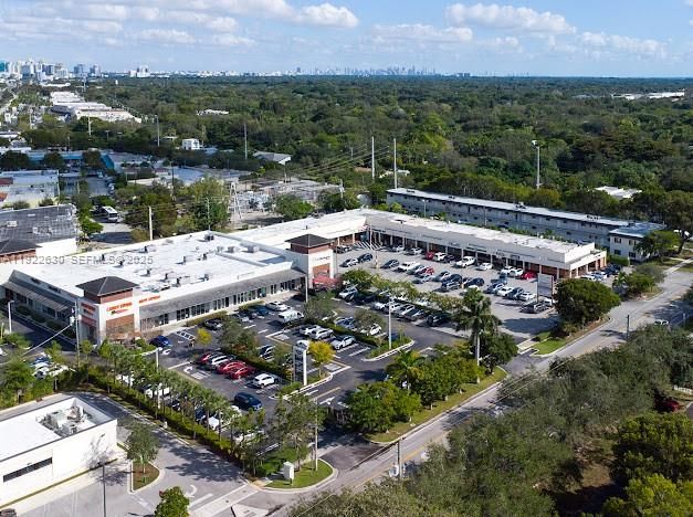 В аренду: $6,500 (0 спален, 0 ванн, 0 Квадратных фут)