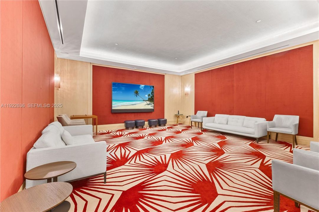 На продажу: $13,700,000 (3 спален, 3 ванн, 3620 Квадратных фут)