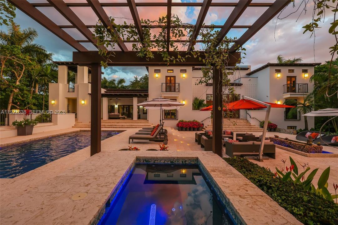 For Sale: $28,950,000 (6 beds, 6 baths, 13147 Square Feet)