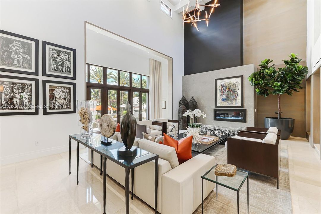 For Sale: $28,950,000 (6 beds, 6 baths, 13147 Square Feet)