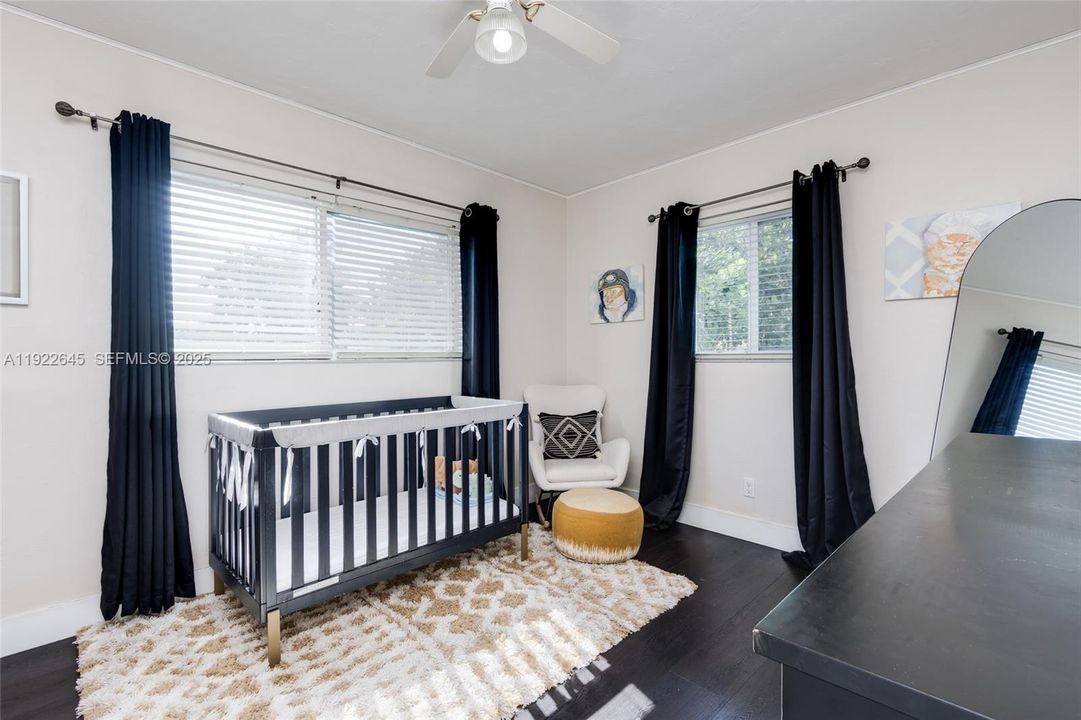 For Sale: $899,000 (3 beds, 2 baths, 1836 Square Feet)