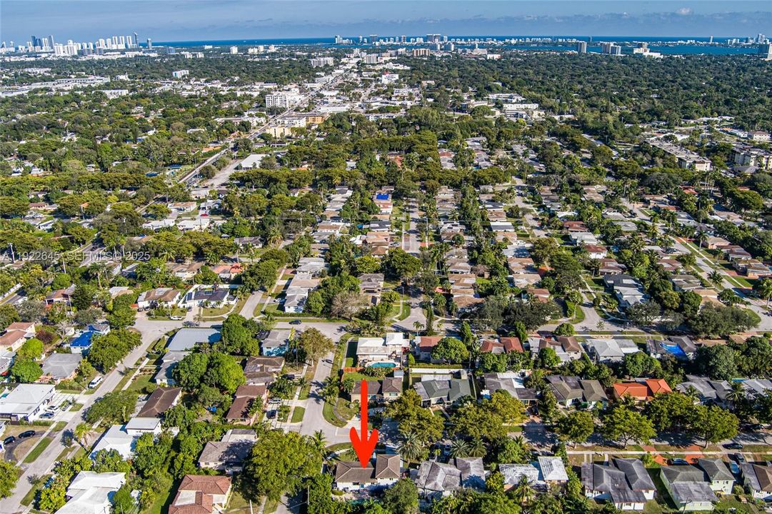 For Sale: $899,000 (3 beds, 2 baths, 1836 Square Feet)