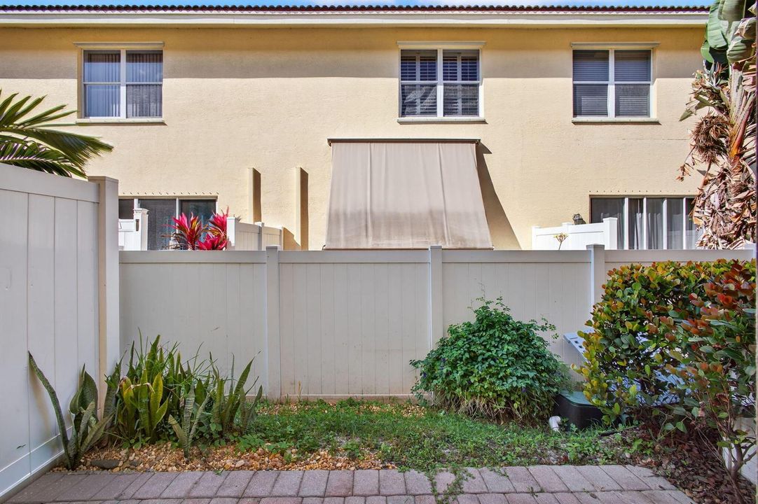 21-web-or-mls-5P1A9890