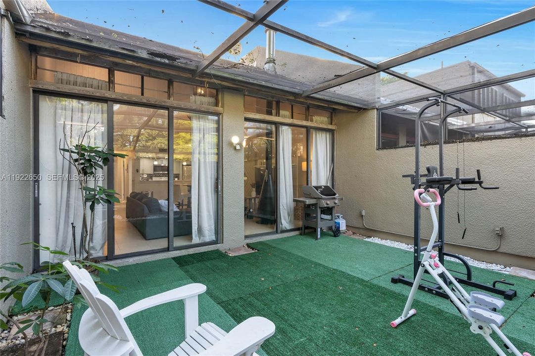 待售: $399,000 (2 贝兹, 2 浴室, 1318 平方英尺)