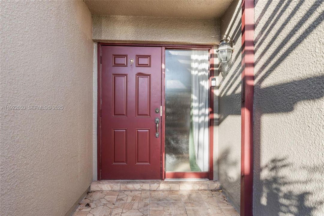 待售: $399,000 (2 贝兹, 2 浴室, 1318 平方英尺)