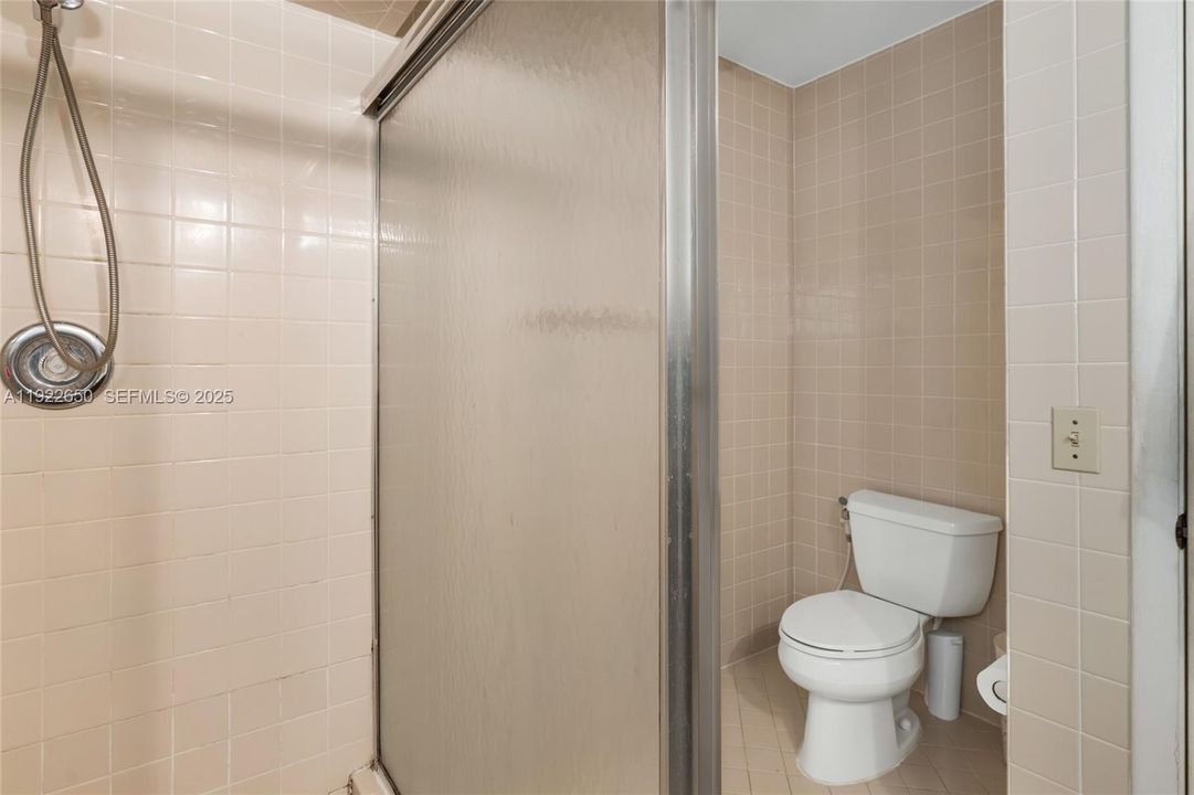 待售: $399,000 (2 贝兹, 2 浴室, 1318 平方英尺)