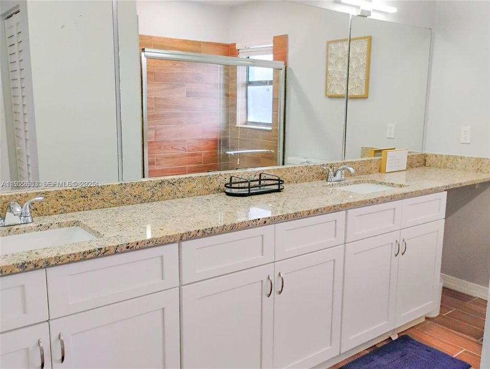 For Rent: $4,285 (4 beds, 2 baths, 2279 Square Feet)