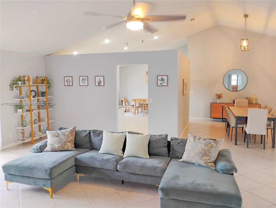 For Rent: $4,285 (4 beds, 2 baths, 2279 Square Feet)