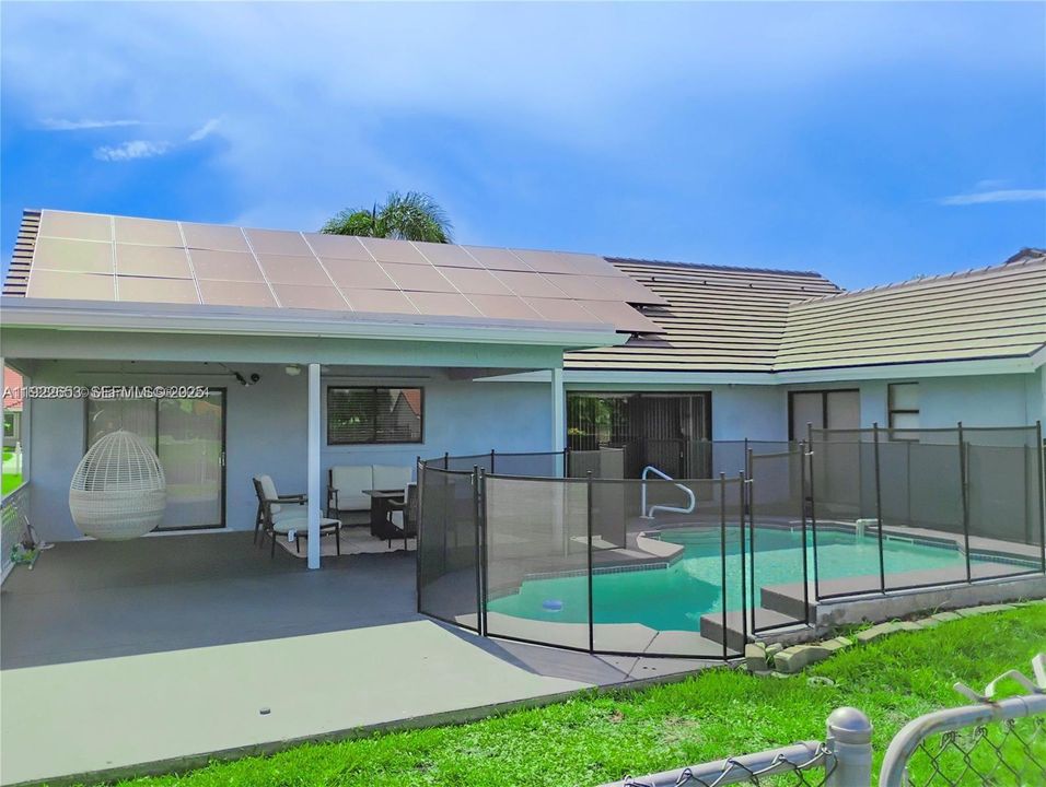 For Rent: $4,285 (4 beds, 2 baths, 2279 Square Feet)