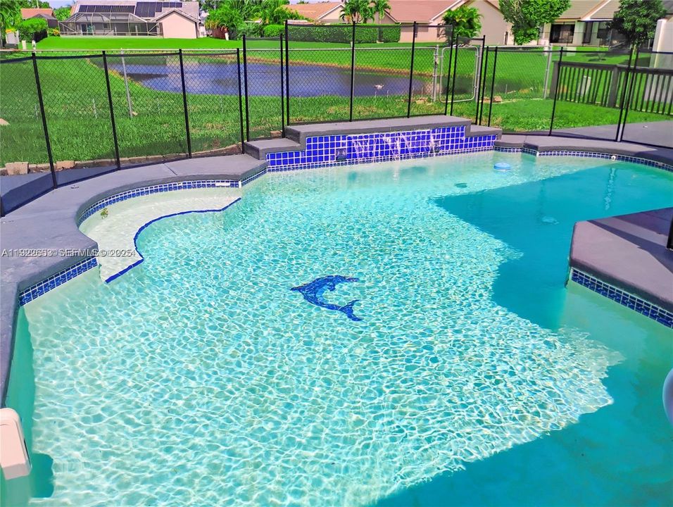 For Rent: $4,285 (4 beds, 2 baths, 2279 Square Feet)