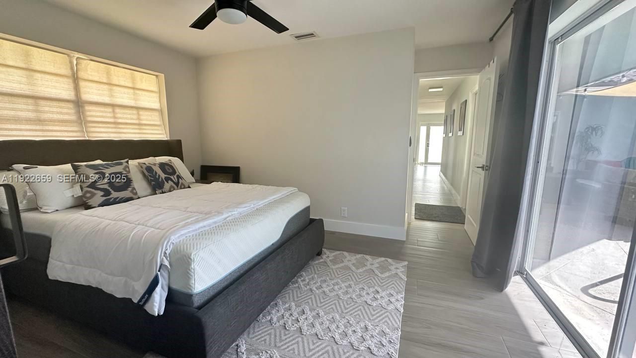 For Rent: $4,200 (3 beds, 2 baths, 1366 Square Feet)