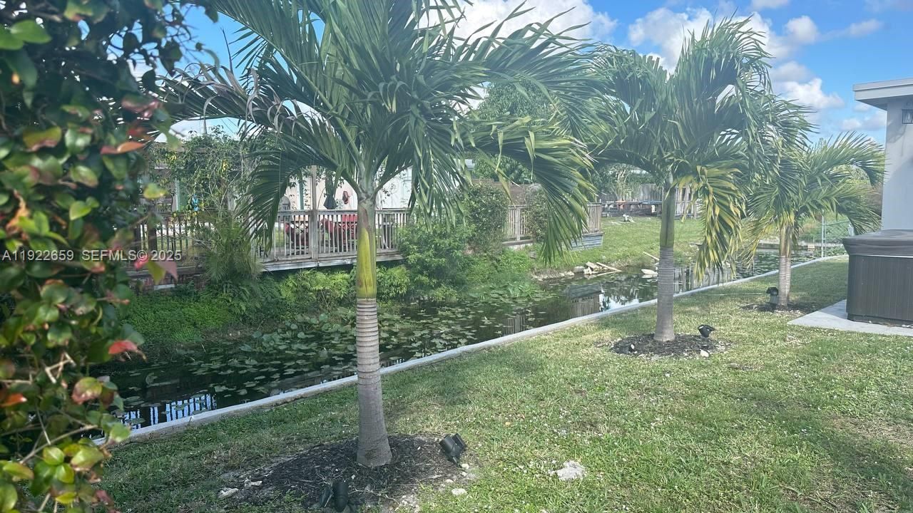 For Rent: $4,200 (3 beds, 2 baths, 1366 Square Feet)