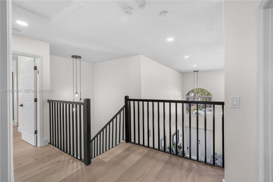 待售: $950,000 (4 贝兹, 3 浴室, 2598 平方英尺)