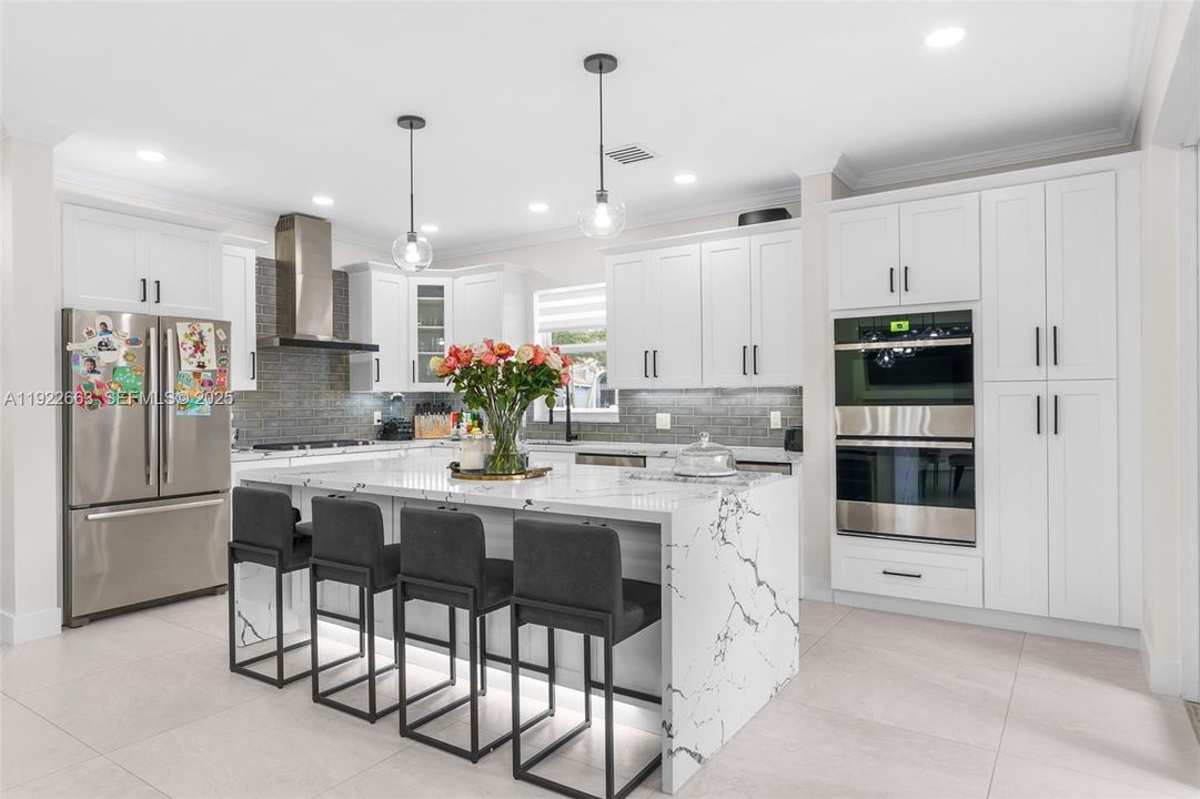 待售: $950,000 (4 贝兹, 3 浴室, 2598 平方英尺)