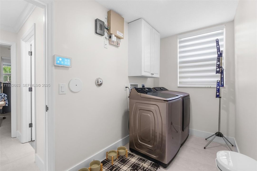 待售: $950,000 (4 贝兹, 3 浴室, 2598 平方英尺)