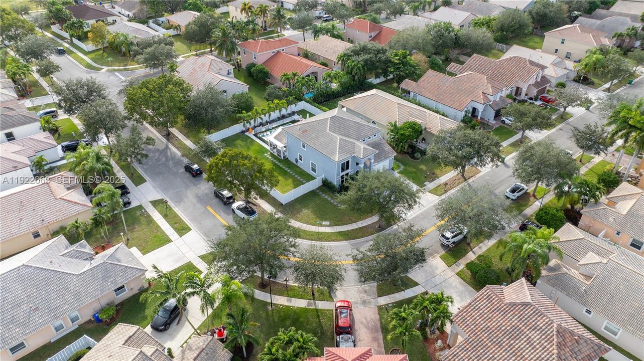 待售: $950,000 (4 贝兹, 3 浴室, 2598 平方英尺)