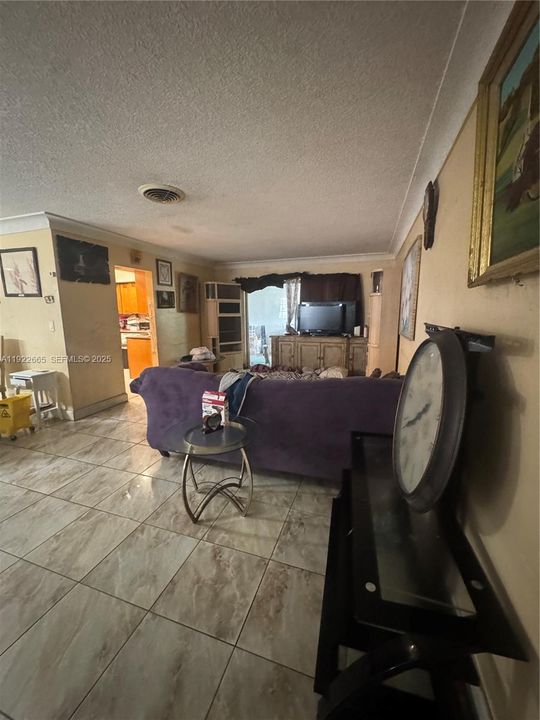 For Sale: $365,000 (3 beds, 2 baths, 1795 Square Feet)