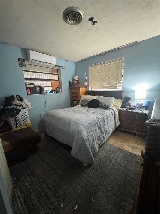 For Sale: $365,000 (3 beds, 2 baths, 1795 Square Feet)