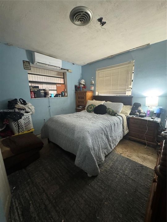 For Sale: $365,000 (3 beds, 2 baths, 1795 Square Feet)