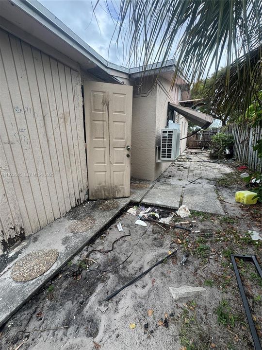 For Sale: $365,000 (3 beds, 2 baths, 1795 Square Feet)