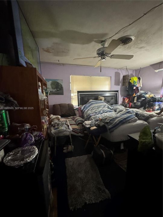 For Sale: $365,000 (3 beds, 2 baths, 1795 Square Feet)