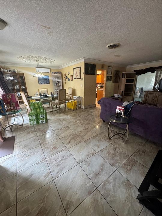 For Sale: $365,000 (3 beds, 2 baths, 1795 Square Feet)