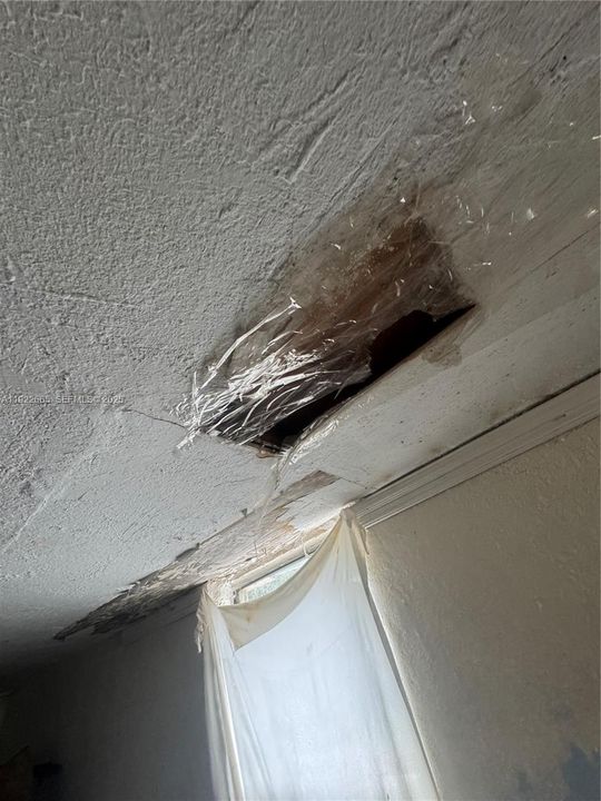 For Sale: $365,000 (3 beds, 2 baths, 1795 Square Feet)