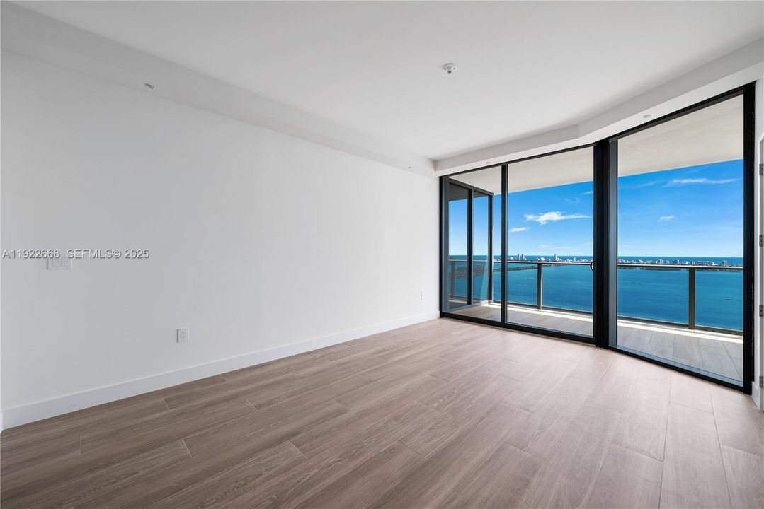 For Rent: $16,500 (4 beds, 5 baths, 2584 Square Feet)