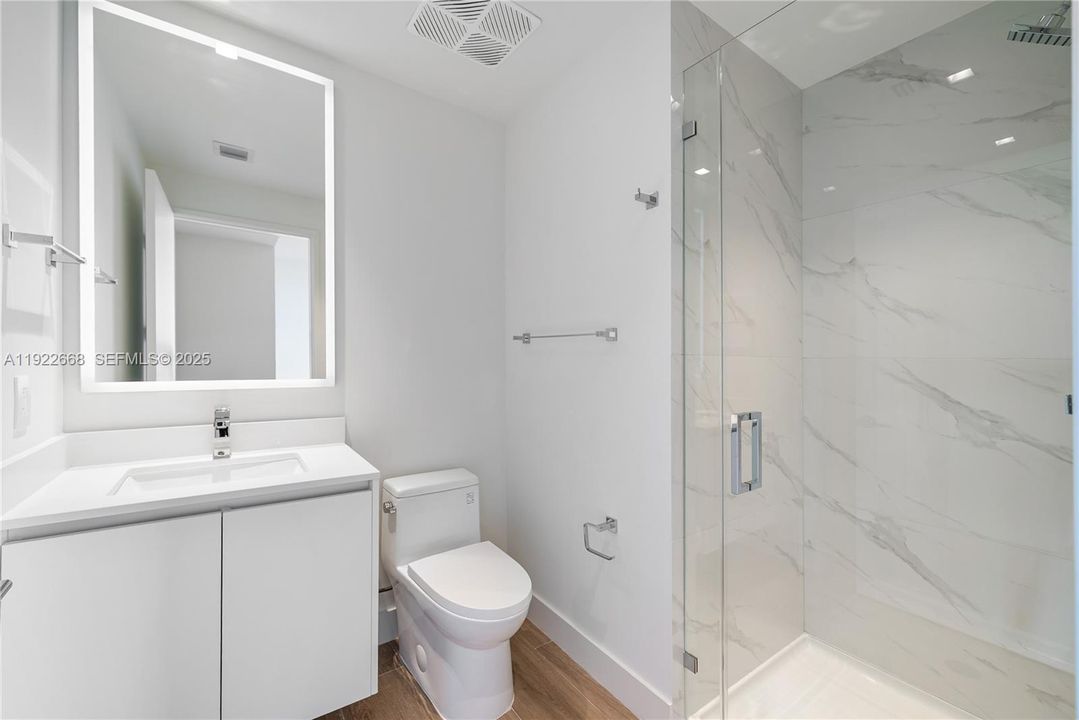 For Rent: $16,500 (4 beds, 5 baths, 2584 Square Feet)