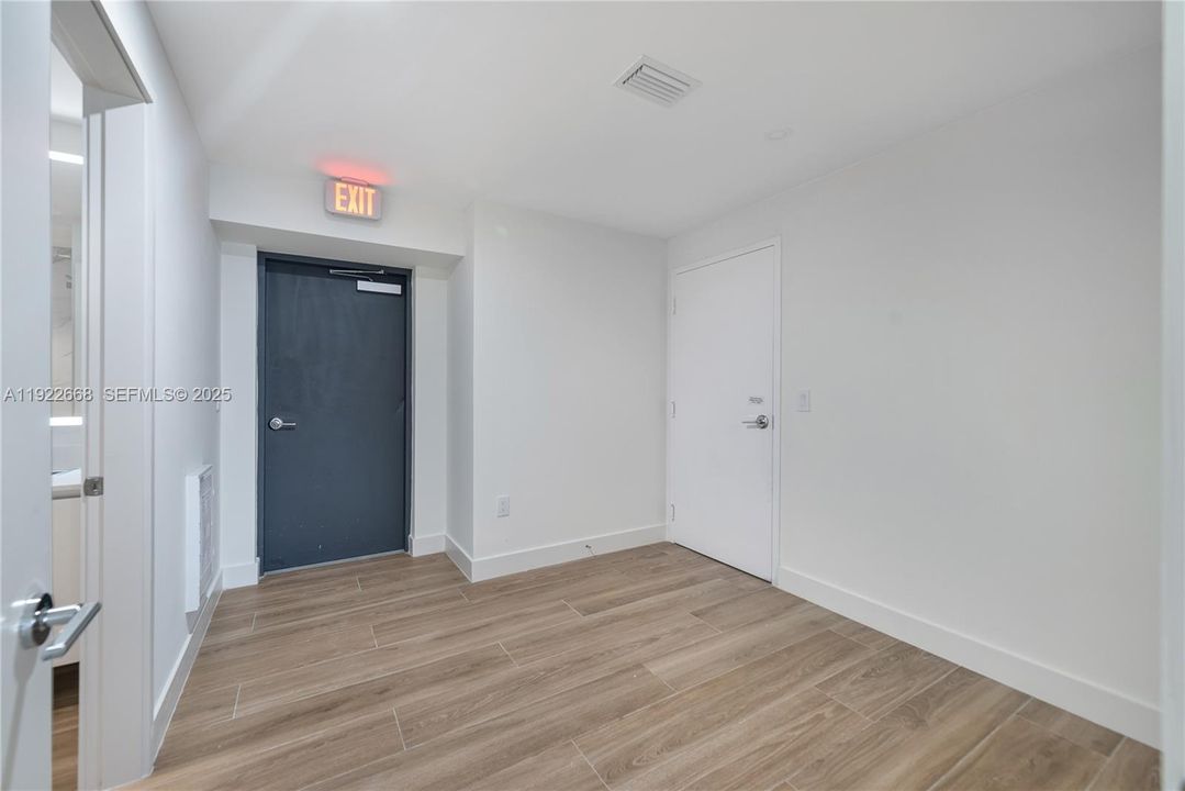 For Rent: $16,500 (4 beds, 5 baths, 2584 Square Feet)