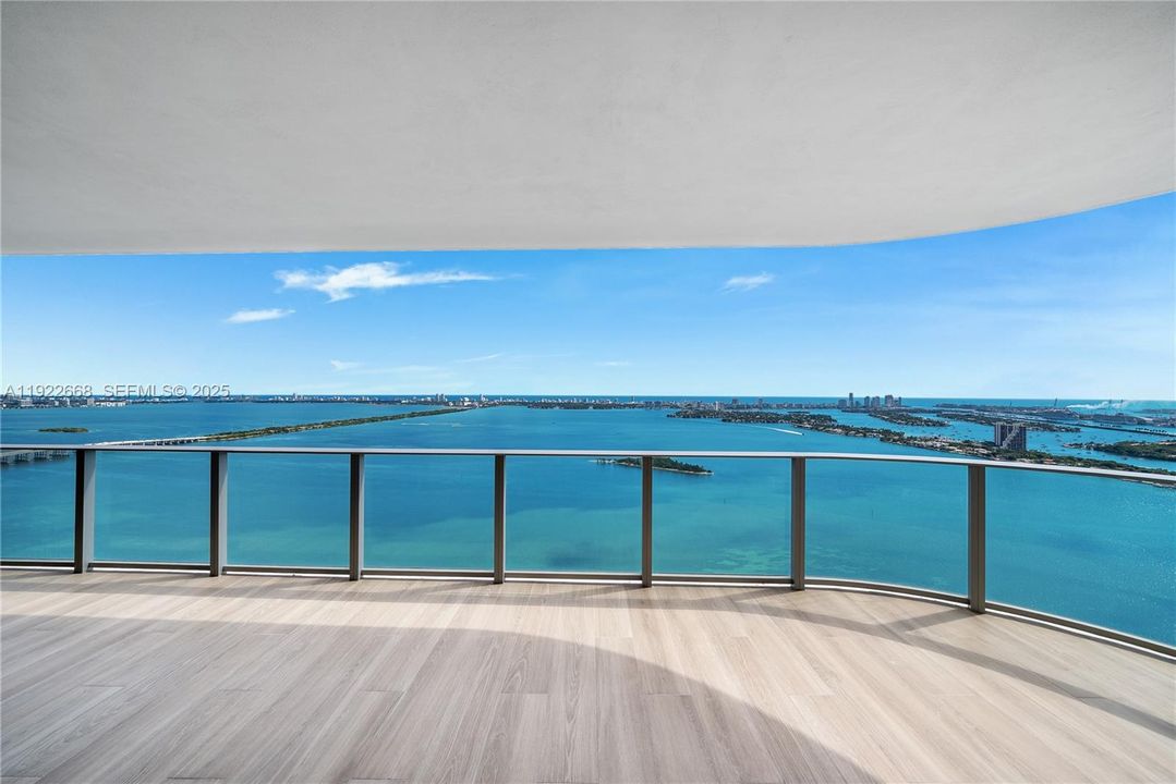 For Rent: $16,500 (4 beds, 5 baths, 2584 Square Feet)