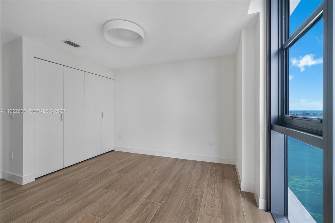 For Rent: $16,500 (4 beds, 5 baths, 2584 Square Feet)