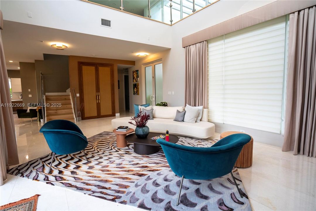 For Sale: $2,349,000 (6 beds, 7 baths, 4874 Square Feet)