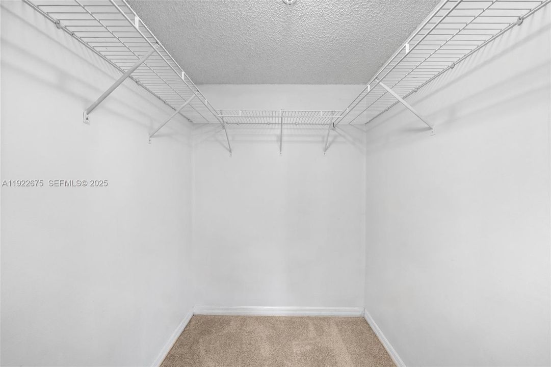 待售: $259,900 (2 贝兹, 2 浴室, 1124 平方英尺)