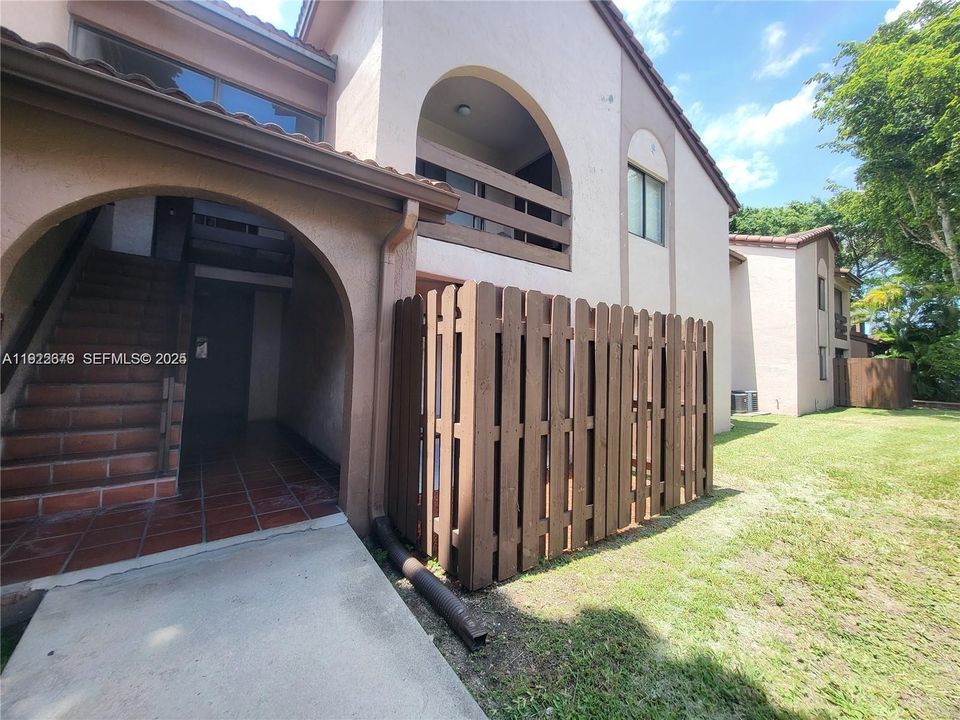 En Renta: $2,350 (2 camas, 2 baños, 944 Pies cuadrados)