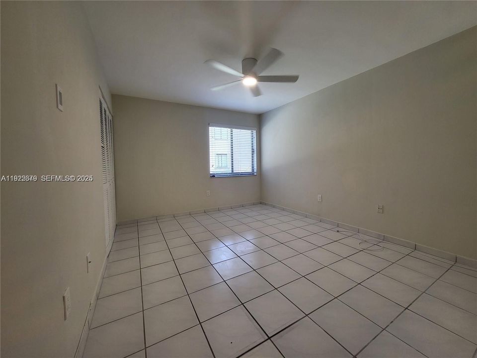 En Renta: $2,350 (2 camas, 2 baños, 944 Pies cuadrados)