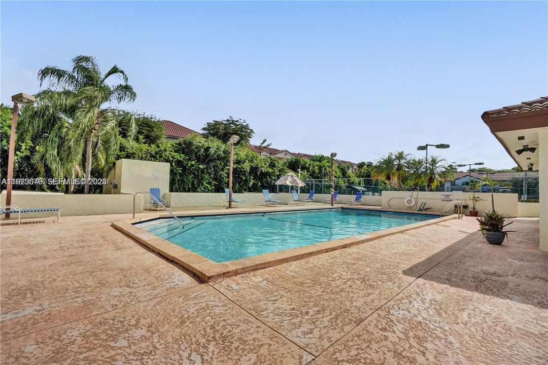 En Renta: $2,350 (2 camas, 2 baños, 944 Pies cuadrados)