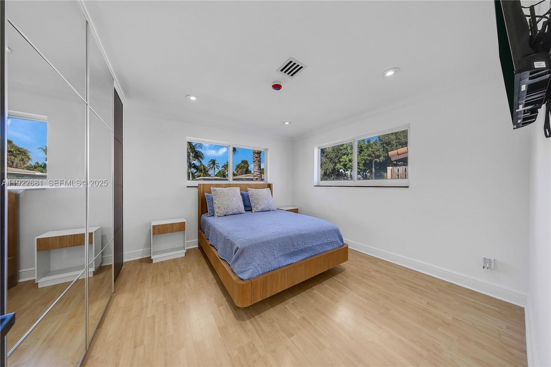 待售: $1,499,000 (3 贝兹, 3 浴室, 1564 平方英尺)