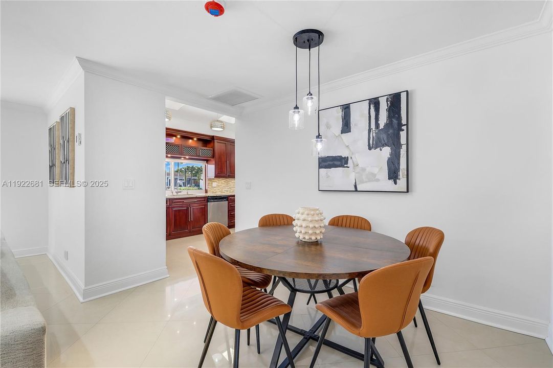 待售: $1,499,000 (3 贝兹, 3 浴室, 1564 平方英尺)